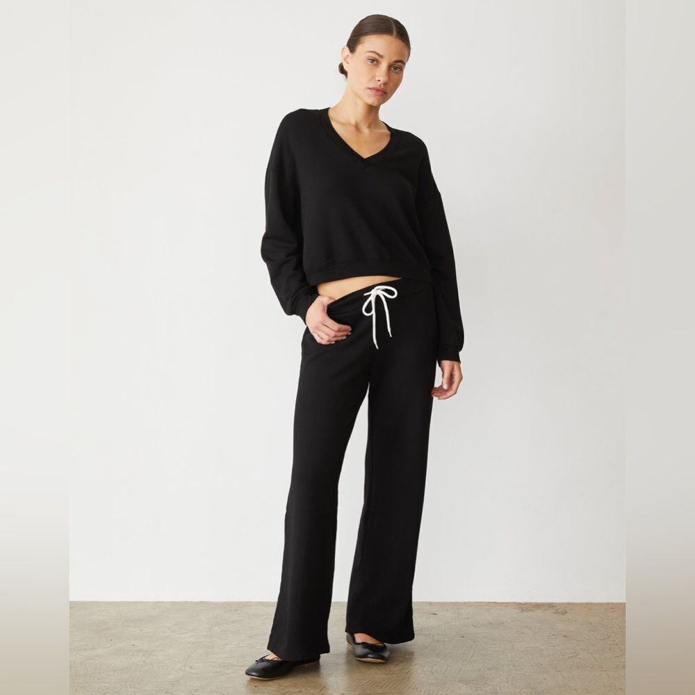 Monrow Softfleece Crop V Neck Sweatshirt